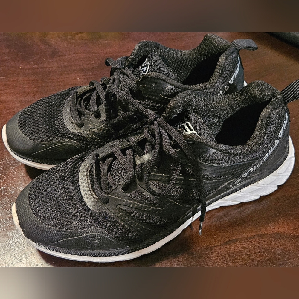FILA Cryptonic 7 Running Sneakers Mens US Size 8.5 Memory Comfort Low Black